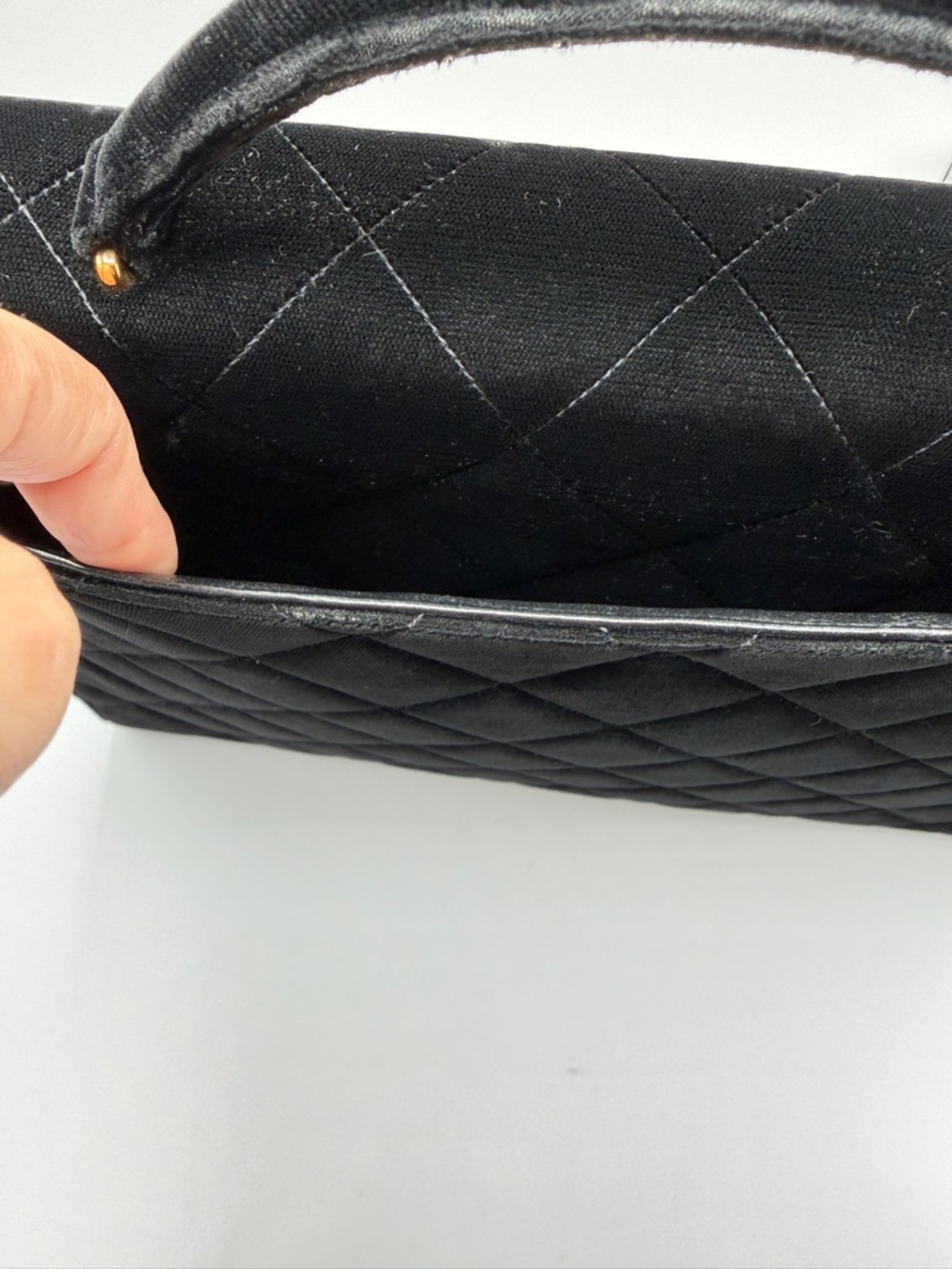 Chanel Authentic Vintage Deep Black Velvet Briefcase Gold Hardware, 1994-1996 - Picture 6 of 15